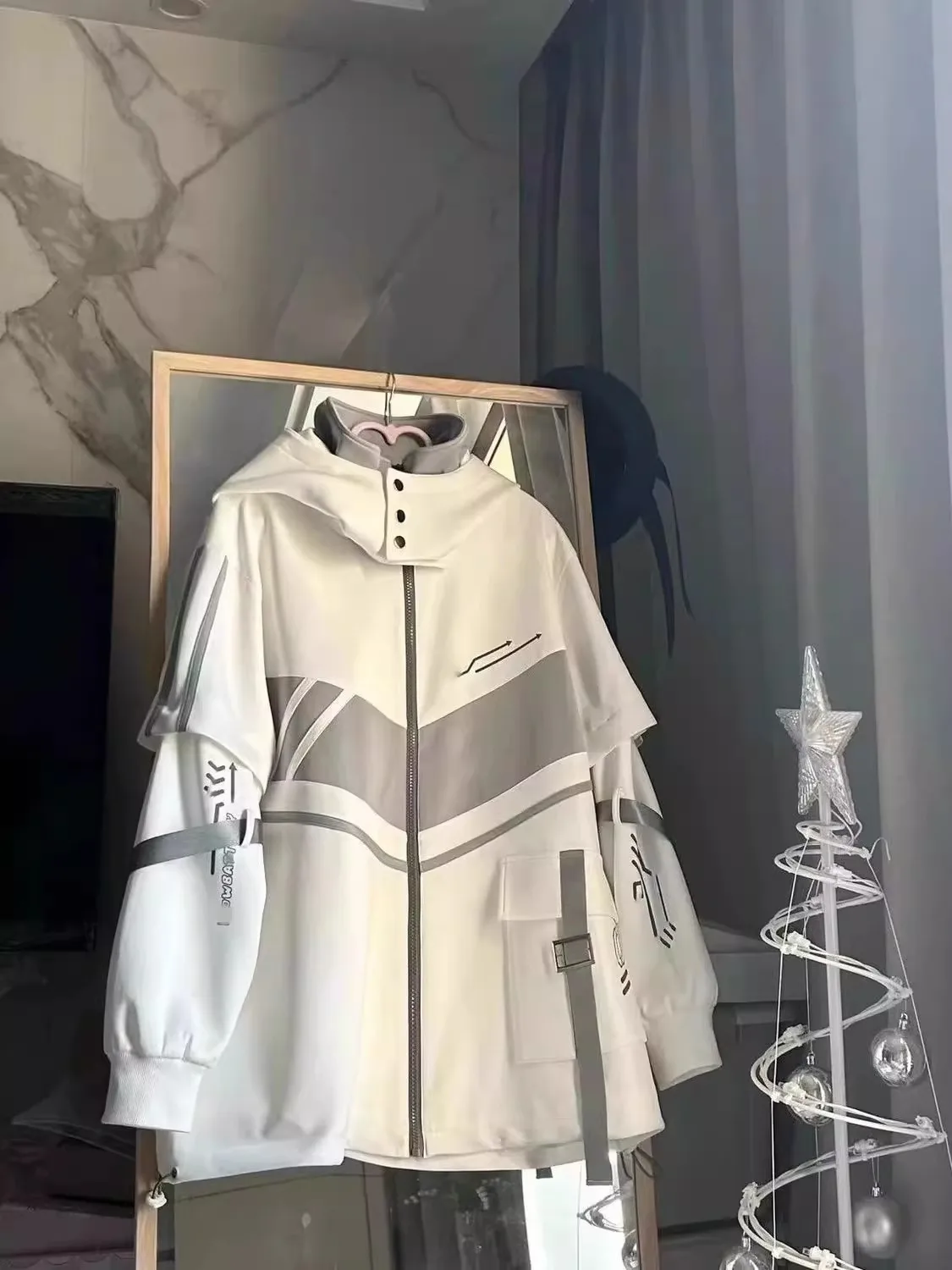 Design sense, contrasting colors, landmine style casual sports versatile jacket, autumn and winter high-end sense, loose and