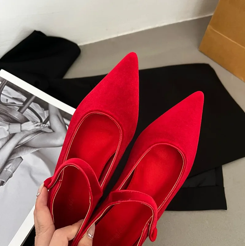 New Winter Women\'s Mary Jane Shoes Retro Flat Pointed Toe Suede Ballet Shoes One-Buckle Low Heel French Silk Women Wedding Shoes