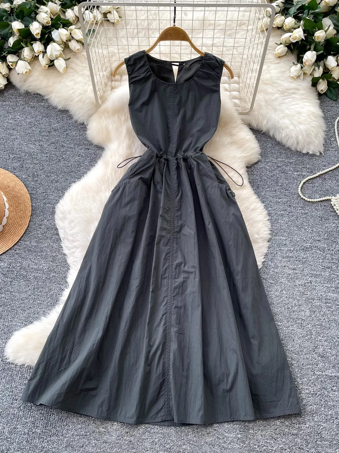 

Women's Dark Gray Sleeveless A-line Dress Korean Casual Crew Neck Vintage Elegant Midi Dress One Piece Frocks for Women Summer
