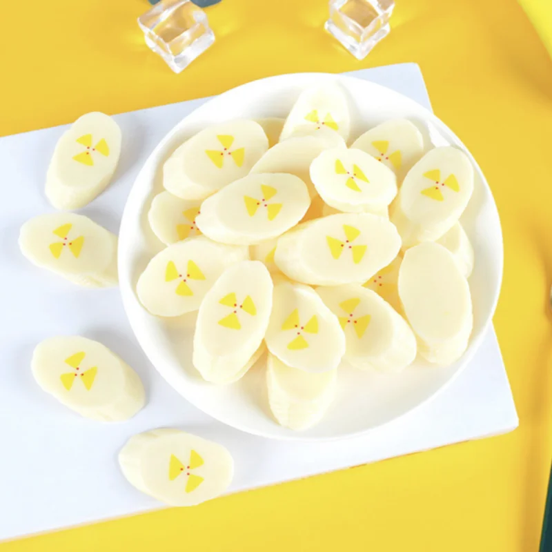 10 Uds. De rodajas de plátano simulado, modelo de frutas falsas, accesorios decorativos realistas para fotografía, muestras de tienda de Frutas, adornos para escaparate