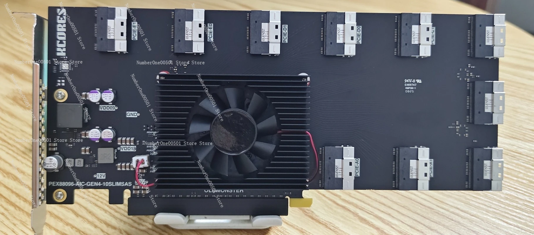 

Карта расширения переключателя PCIE4.0 10 * SFF-8654 8i U.2 Расширение NVMe Расширение видеокарты AI