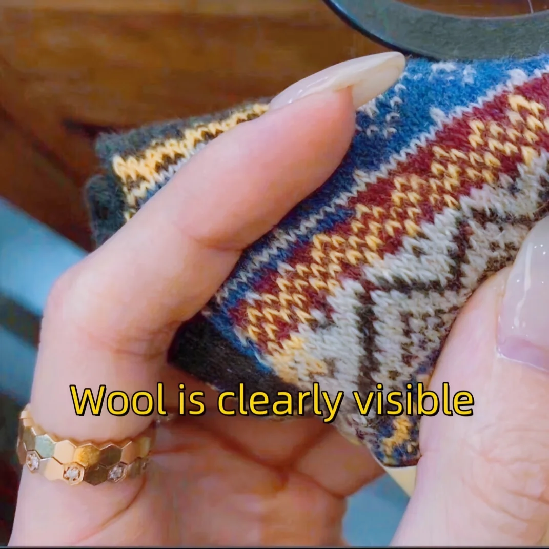 10pcs Wholesale Totem Four Seasons Thickened Men's and Women's Fleece Socks Snow Socks with Multiple Styles Very Comfortable,