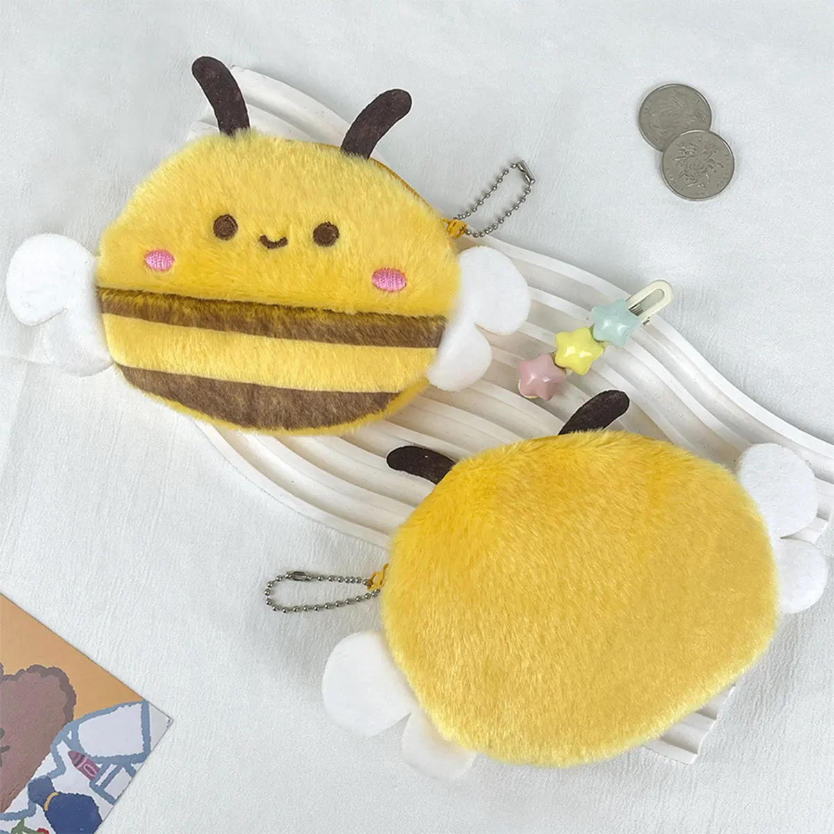 Cute Bee Plush Coin Purse Kids cartoon Animal doll Bee Money Bag Bag Pendant Fashion Storage Bag Small Bag Office Storage