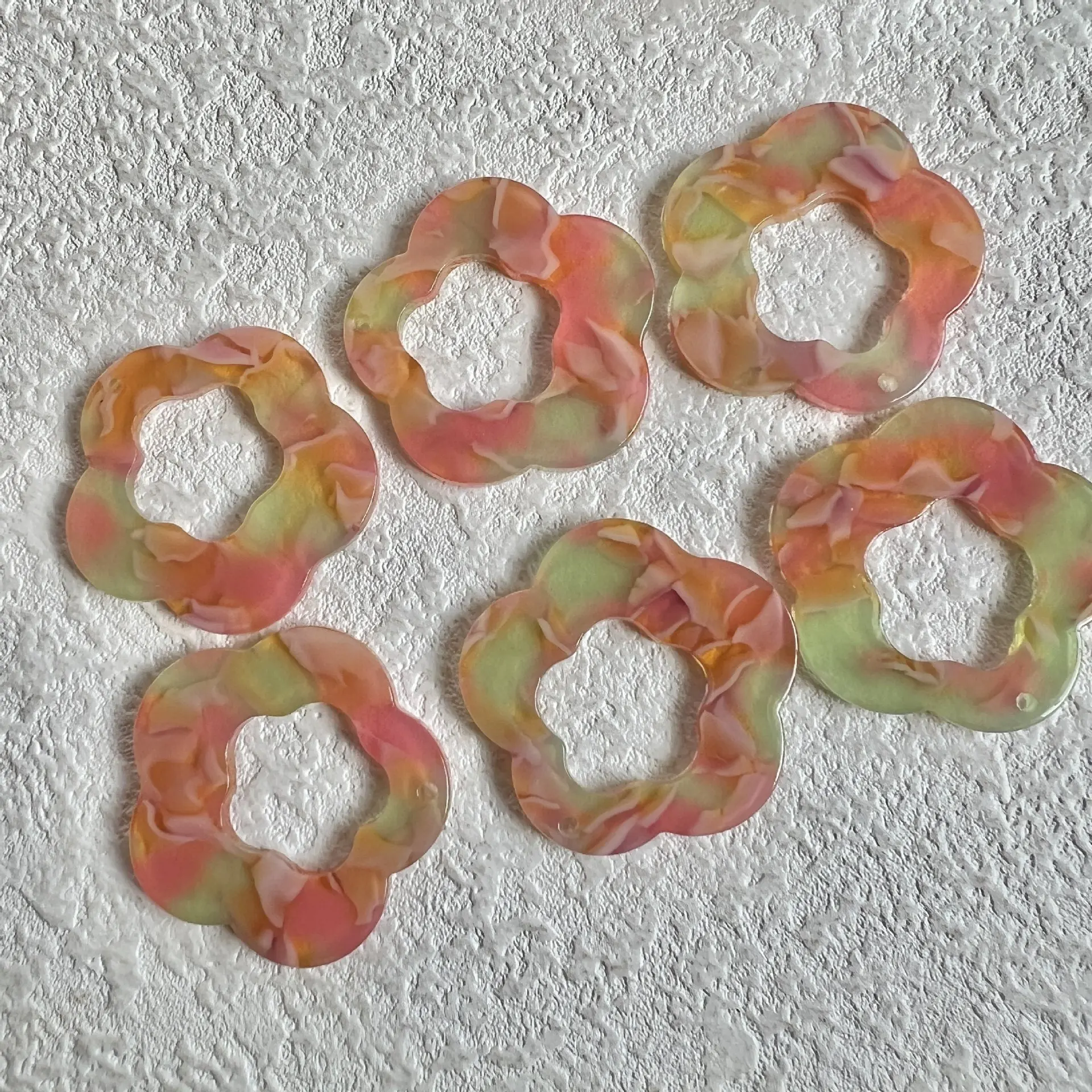 

10pcs Vintage Flower Pendants Handmade Hollow Acrylic Necklace Earrings Jewelry Pendant Connectors Diy Jewelry Making Findings