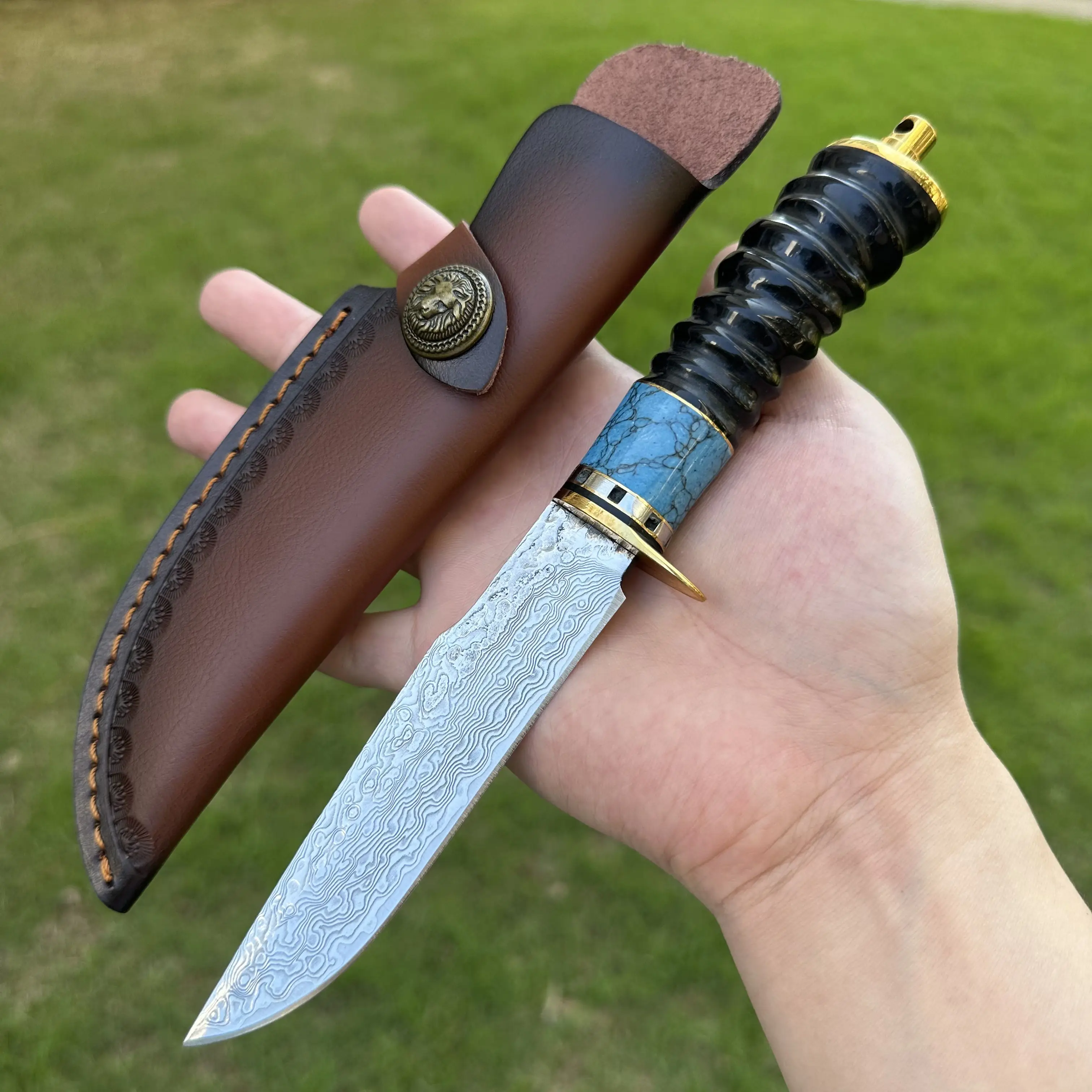 

Topwell Handmade Knife Forged Damascus Balde Ox Horns Handle With Copper Super Sharp Collection For Men Oudoor Leather Sheath