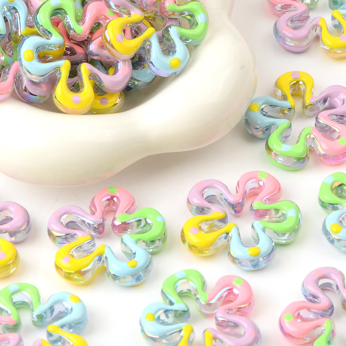 3D Hollow Flower Acrílico Beads para Fazer Jóias, DIY Loose Beads Bag, Chaveiro, Telefone Ornamento, Acessórios Jóias, 5Pcs