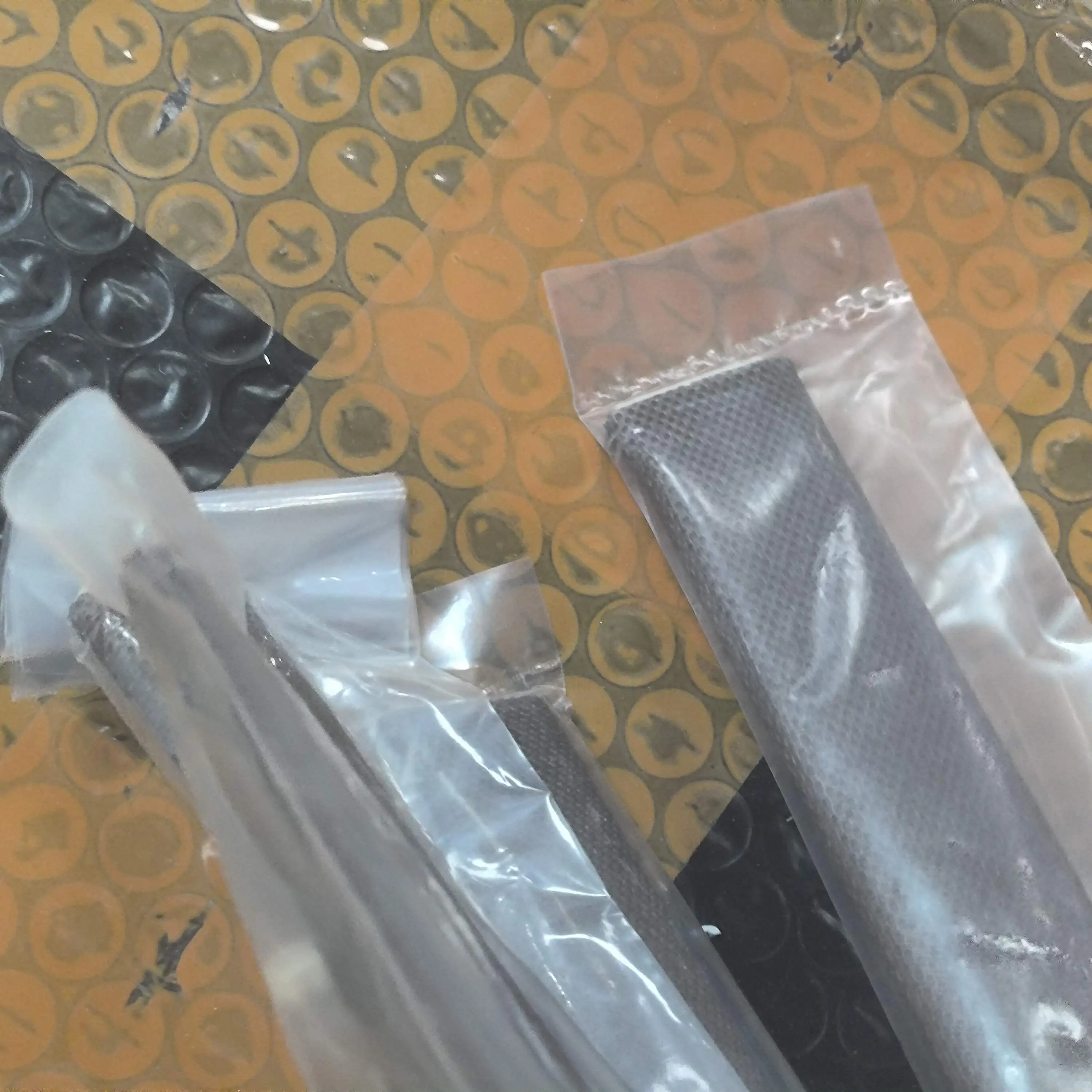 

FK-1150 302RV93050 Держатель масляной накладки для Kyocera M2040 M2135 M2235 M2540 M2635 M2640 M2735 M2835 P2040 P2235 P2335