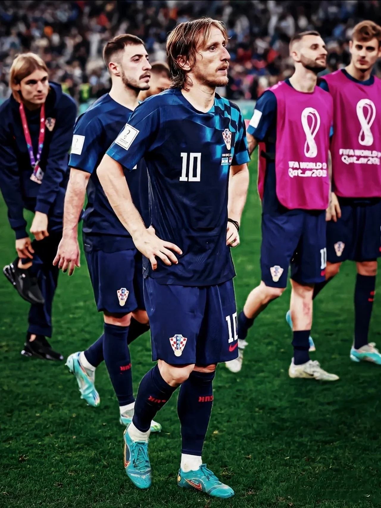 

Summer Croatia Away World Cup Jersey No. 10 Modric Jersey Adult Men's and Women's Short-sleeved Children's Sports Training Suit