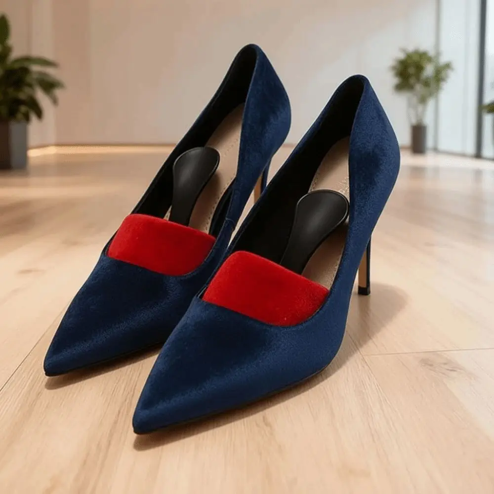 1 Pair Flocking Surface Shoe Trees PU Foam Prevent Deformation Shoe Shapers Universal Size Pointed Toe Crease Protectors