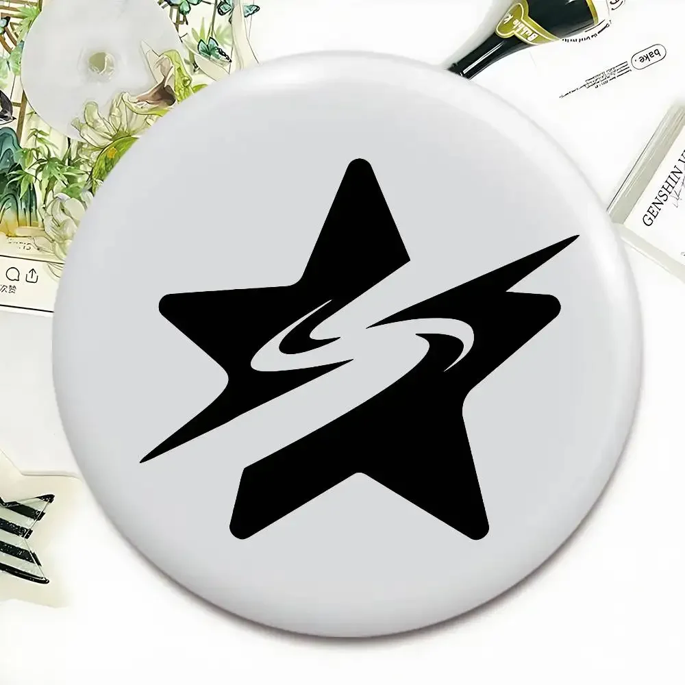 Y-Yoshitomo N-Nara Y2K Ästhetische Weiche Button-Pins Lustige „I Love D-Domo“-Abzeichen-Pins für Freunde, Rucksäcke, Sammlerzubehör – Detail 18