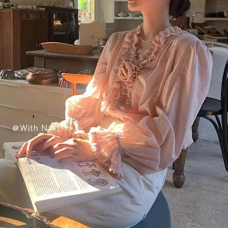 Kadınlar Şık Fırfır 3D Çiçek Tasarım Gömlek Pembe Tatlı Şık Peri Bluz Bahar V Yaka Uzun Kollu Gevşek Blusas Para Mujer Tops