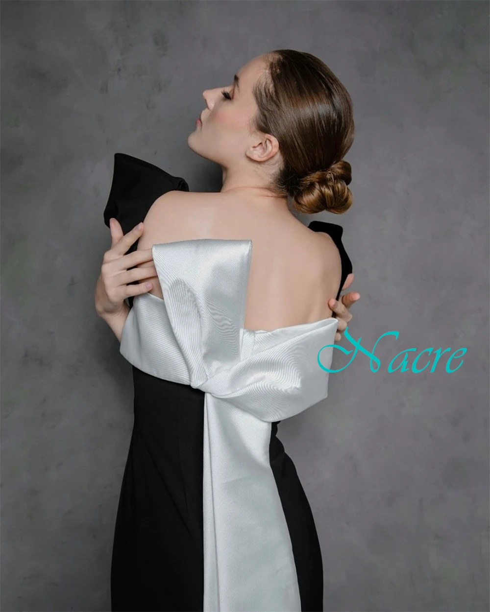 カスタマイズされたファッションサテンコントラストカラーイブニングドレス繊細な長袖ウエディングドレス繊細なリボン特別な日のドレス