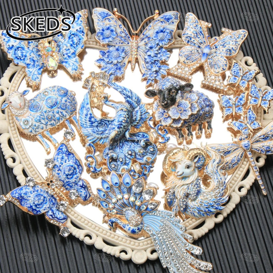 Blue White Porcelain Style Enamel Animal Brooch Rhinestone Crystal Butterfly Peacock Sheep Lapel Pin Vintage Women Jewelry Gift