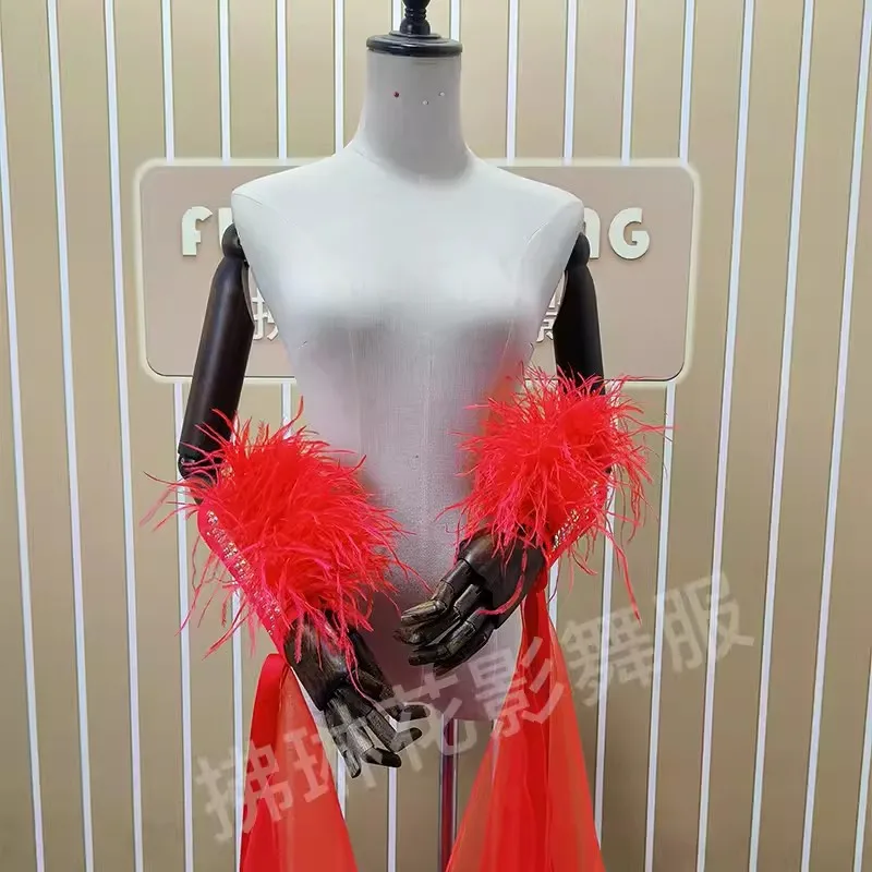 2024 New Ballroom Latin Dance Dress Ostrich Feather Hand Flutter Modern Accessories Arm Sleeves Waltz Performance Costume Cuffs