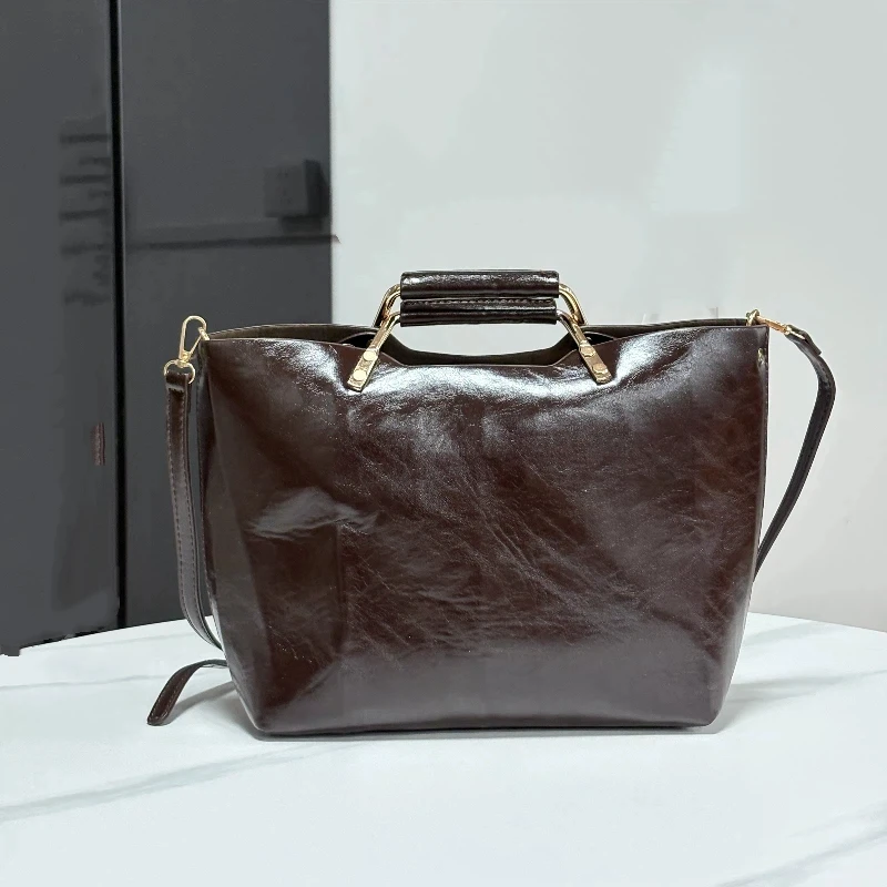 

Luxury Soft Leather Women's Handbag Metal Handle Retro Large Capacity Crossbody Bag High Quality Simple Commuter Briefcase