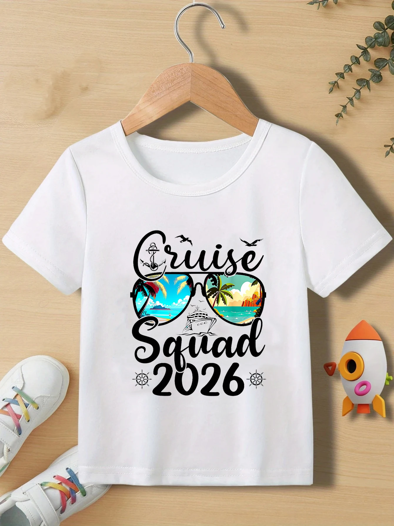 Squad Cruise Making Memories Together T-Shirt Girls Suitable For Travel And Beach Vacation Tshirt Fashion Cute Boys/Girl Tshirt