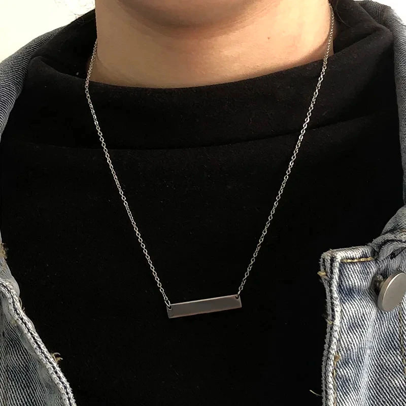 

Customized Personalized Men Women Engraved Name Letter Square Bar Necklace Stainless Steel For Birthday Anniversary Gifts Party