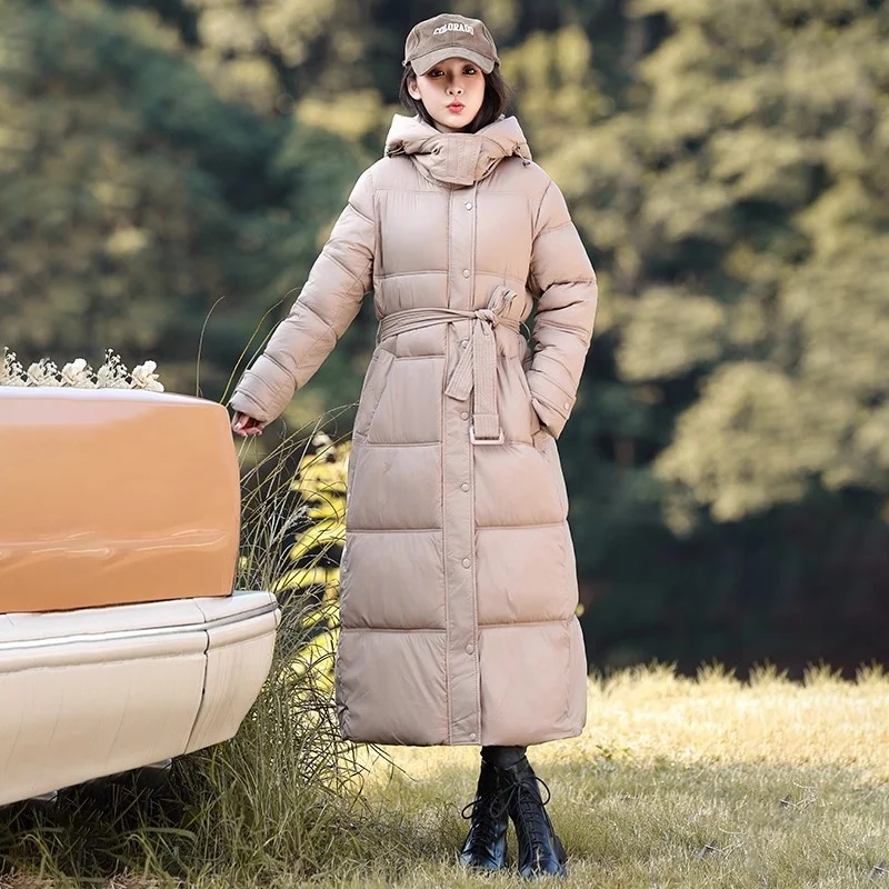 Giacca lunga in cotone caldo con cappuccio spesso per donna Versione coreana con giacca invernale in cotone nero di grandi dimensioni con lacci Alla moda w88