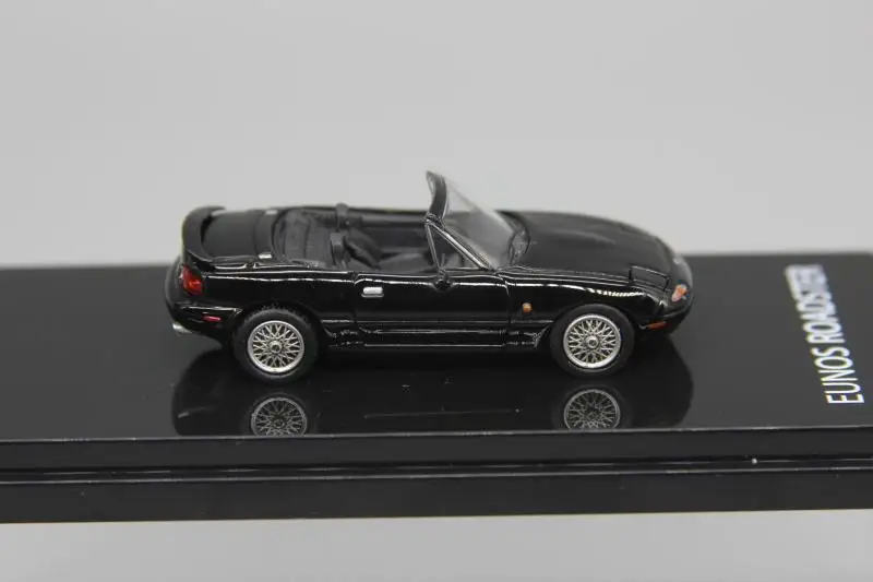 1:64 Scale Diecast Alloy Mazda Miata MX-5 Supercar Model Detachable Roof Classic Adult Toys Collection Souvenir Static Display