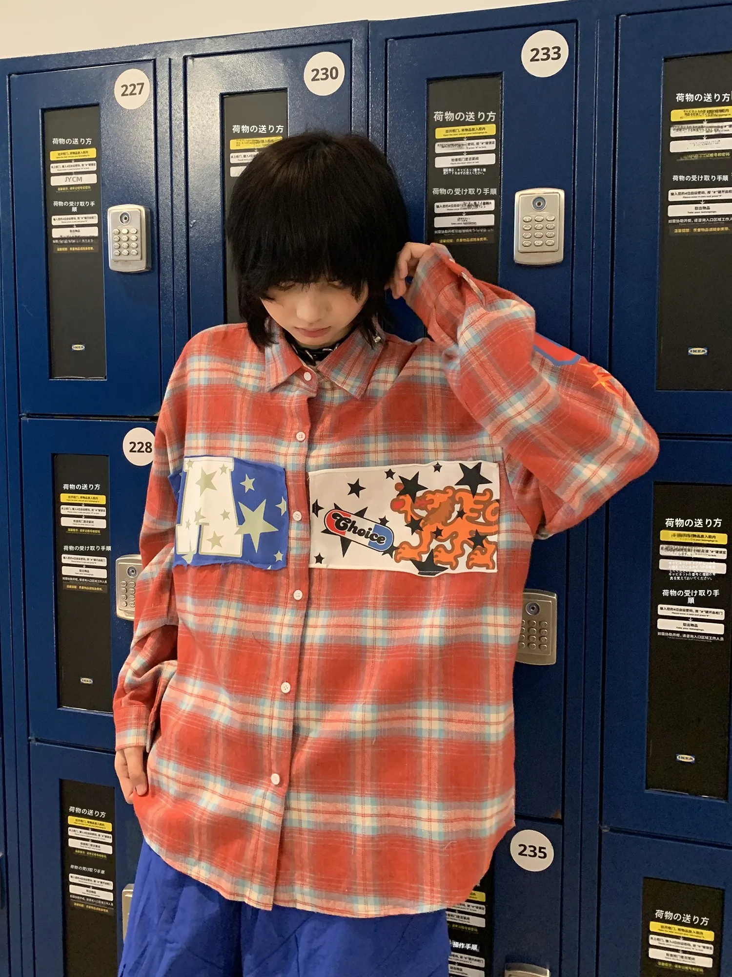 

Свободная рубашка в клетку с длинным рукавом, унисекс, из хлопкового фланеля, на пуговицах, в университетском стиле, универсальный топ, модная мужская и классическая женская модель