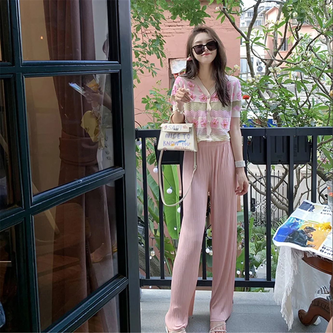 Summer Cute Women Cardigan V-Neck Short Sleeve Flower Beaded Hollow Out Knitted Sweater New Fashion Loose Temperament Sweater