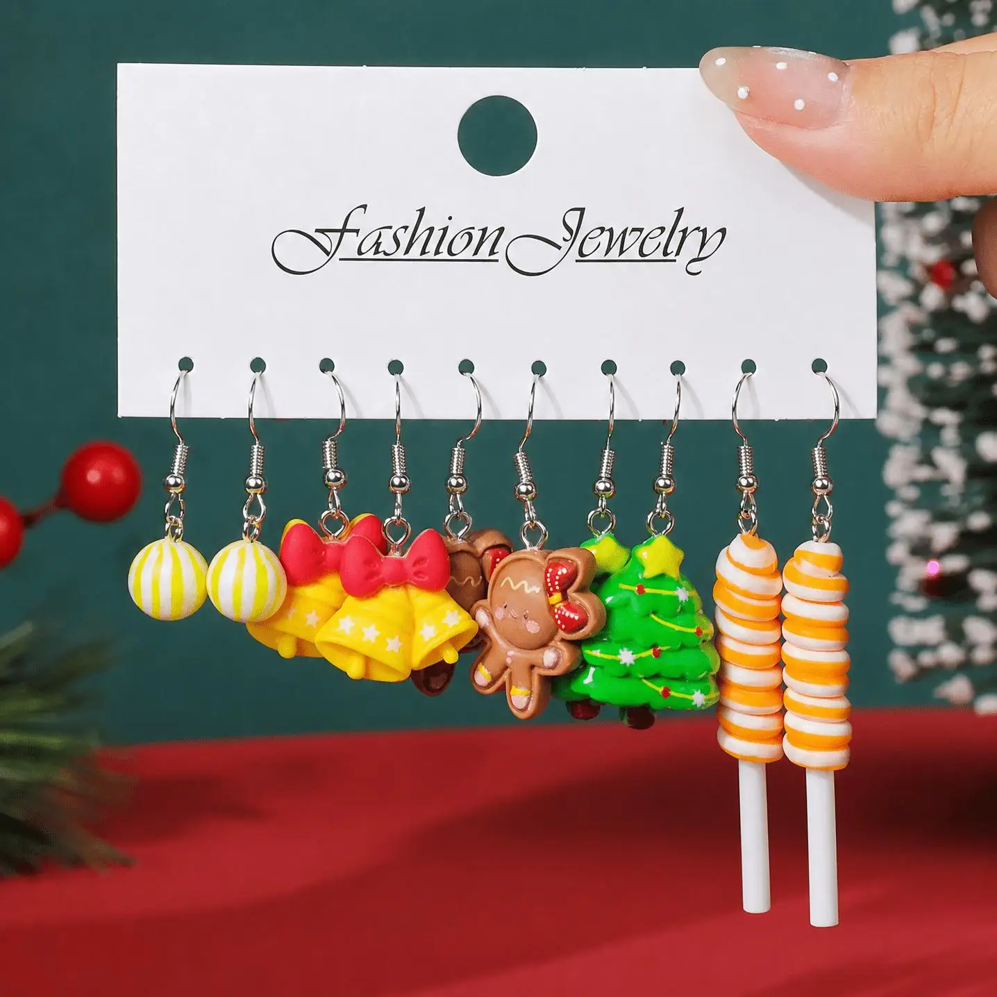 New Christmas Series Earrings Cute Cartoon Christmas Tree Gingerbread Man Elk Bell Christmas Atmosphere Dangle Earring Set