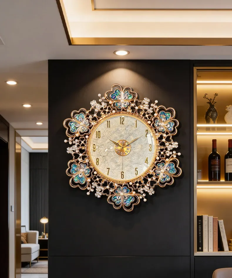 European shell wall clock light luxury high-end living room high-end wall-mounted clock creative decoration