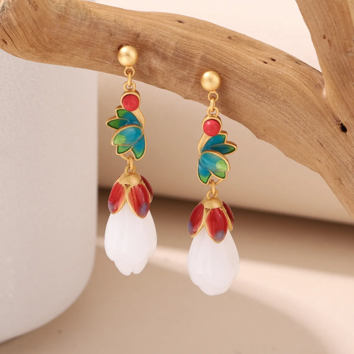 

Imitation Jade Brass Enamel Gradual Change Color Niche Design High Sense Flower Antique Horse Dress Earrings