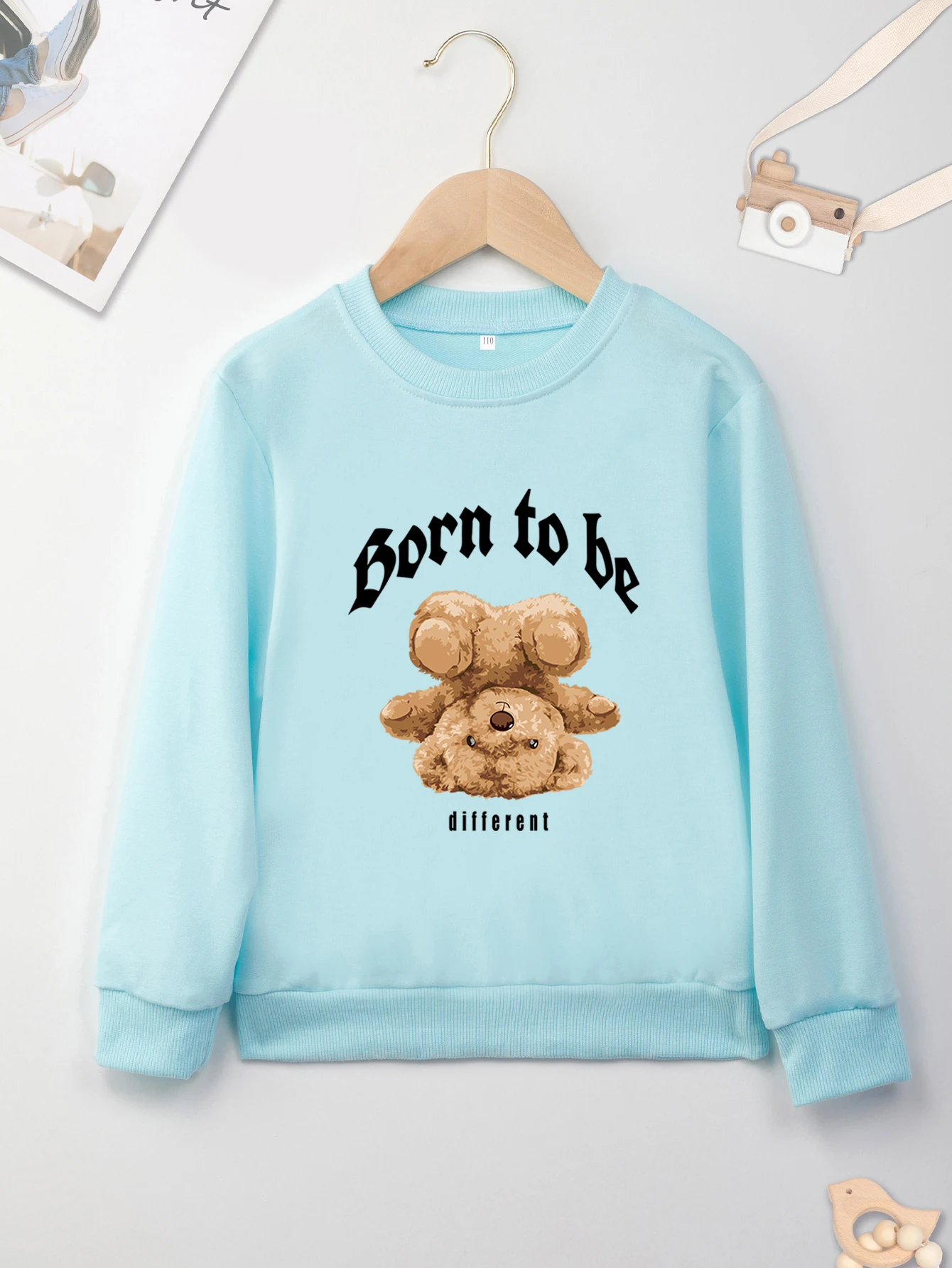 Inverted teddy bear  Printed trendy style for boys and girls, comfortable and warm in autumn and winter Sweater