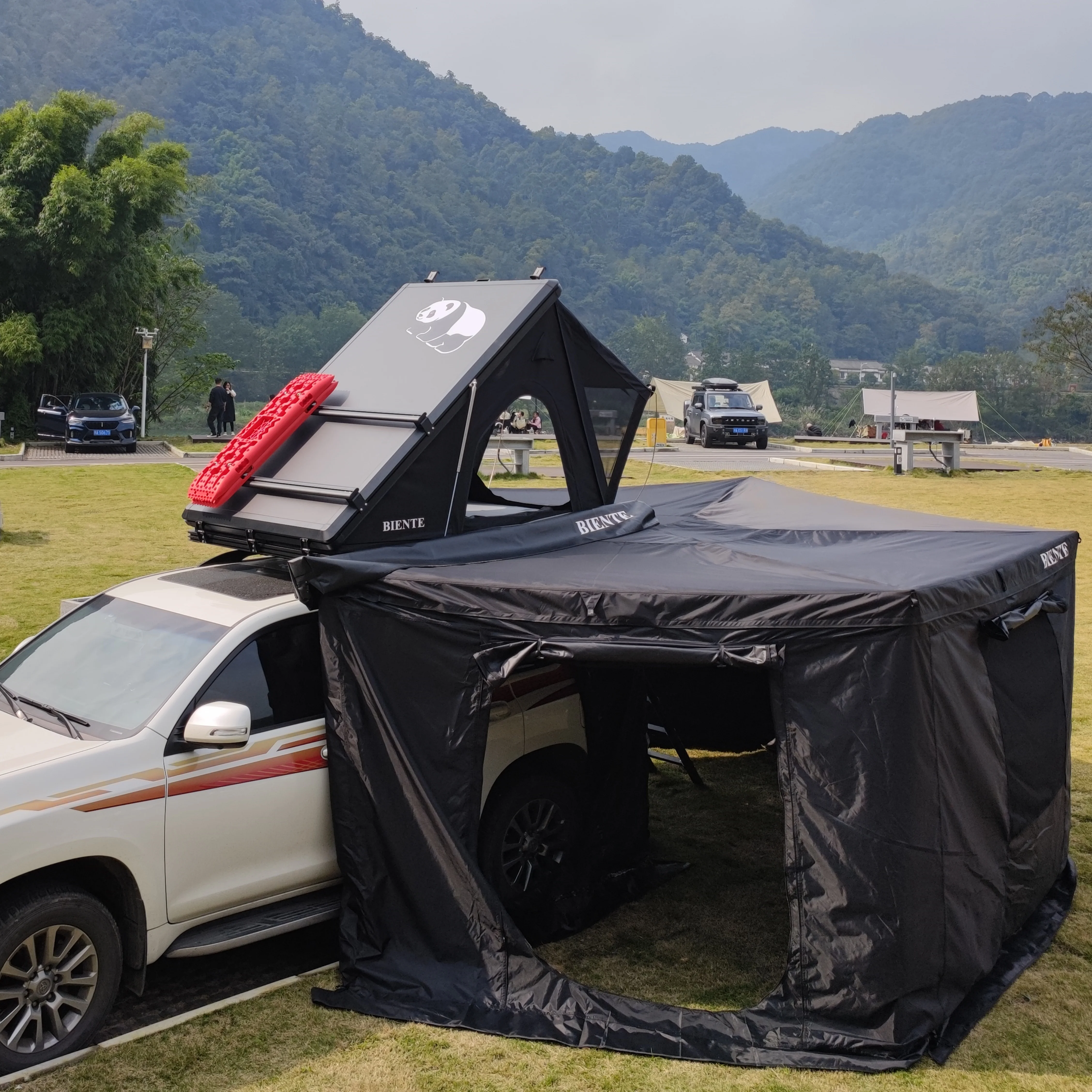 

Four Seasons 270 Awning Shower Bath Tent 2-3 Person Roof Top Tent Aluminum Top Hard Shell Roof Tent for Cars Camping