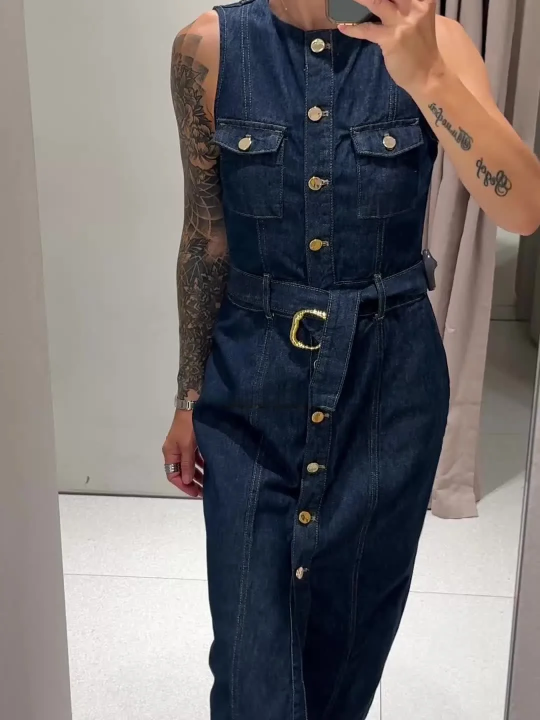 

Elegant Chic Denim Solid Color Single-Breasted Slim Fit Dress with Split for Women Sleeveless Fashion Teacher Dress 2025 with Sa