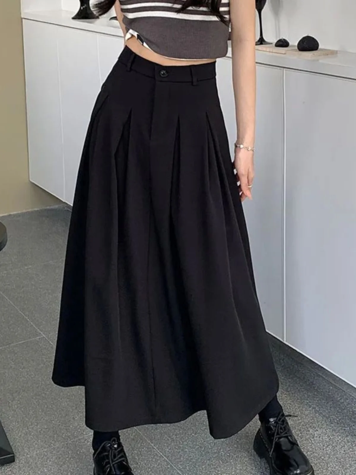 Langer A-Linien-Rock mit hoher Taille, plissierter Vintage-SLE-Midirock aus Polyesterstoff für Frauen in ihren späten Zwanzigern