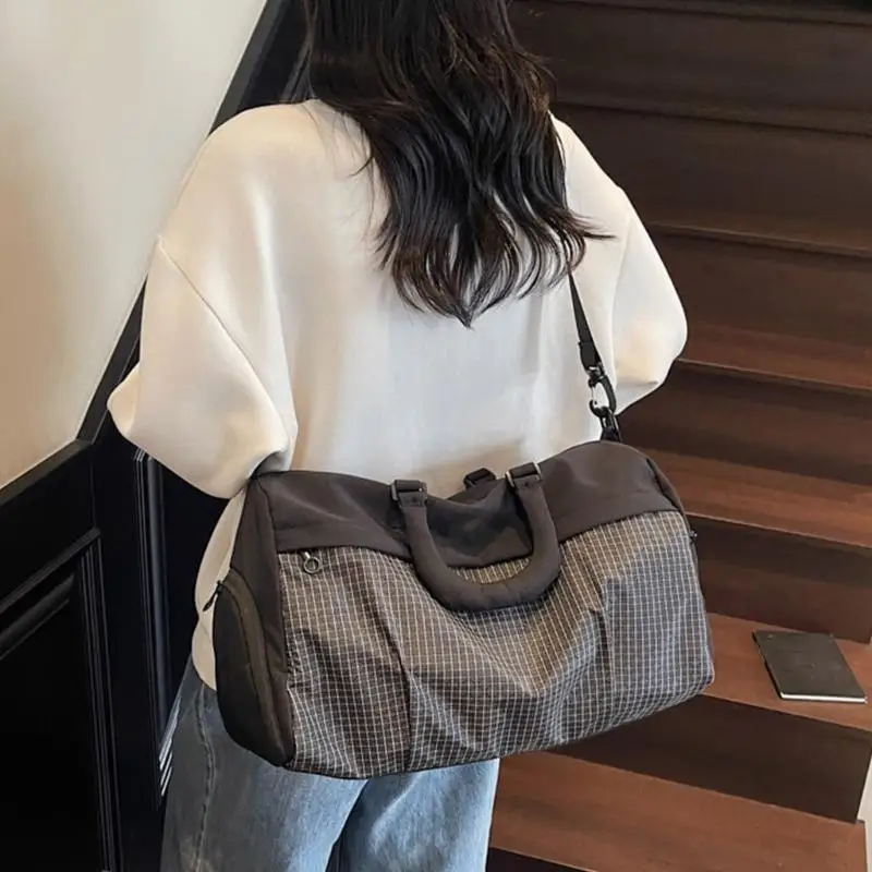 X5XA Travel Duffle Bag ، حقيبة Waterproof Weekender تحمل أكياسًا مملوءة بالنساء حقيبة صالة رياضية للرياضة بين عشية وضحاها حقيبة