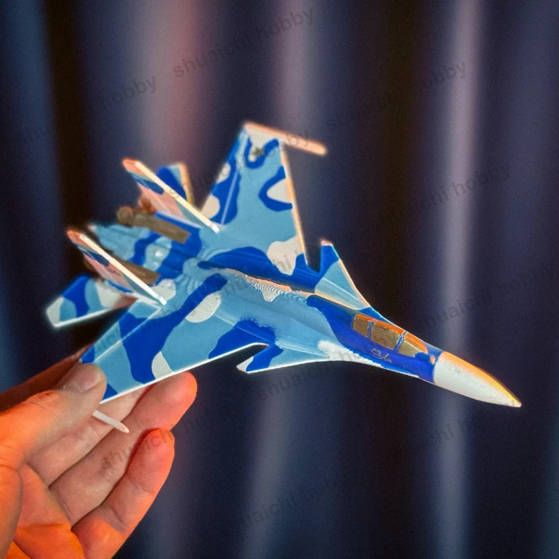 1 Juego de modelo de avión de combate ruso Sukhoi Su-33, pieza de simulación de avión Flanker-D, longitud de 206mm, Kit ensamblado de avión DIY