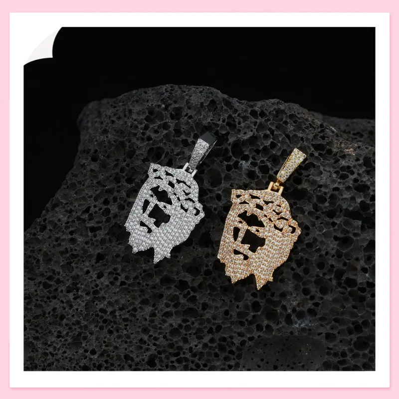 

Хип-хоп ожерелье, кулон с цирконами в медной оправе, полое ожерелье с изображением Аватара, популярное, прямые поставки от производителя.