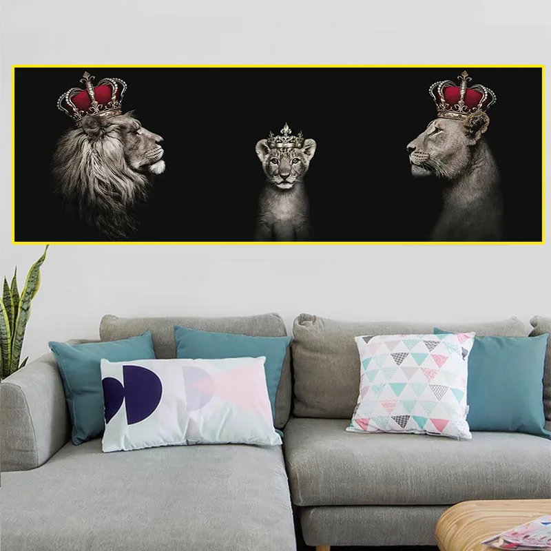 Crown Lion Family Wall Art Pictures, Royal Animal Canvas Paintings, Lion King and Queen Poster, Pictures for Living Room Decor