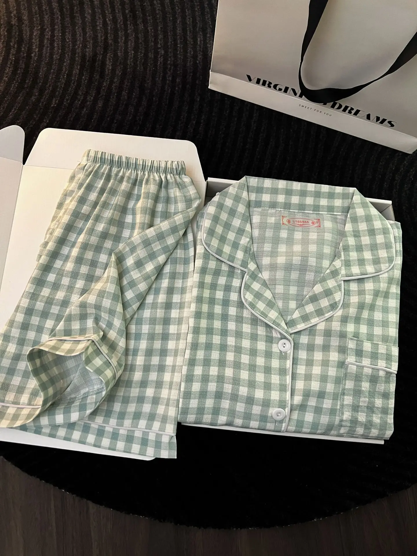 Ins japanischer minimalistischer Damen-Pyjama im japanischen Stil, Sommer-Pyjama aus Blasenbaumwolle, süßes Mädchen-Set mit lockeren Kurzarm-Shorts, lockeres Sommer-Outfit-Set – Detail 12