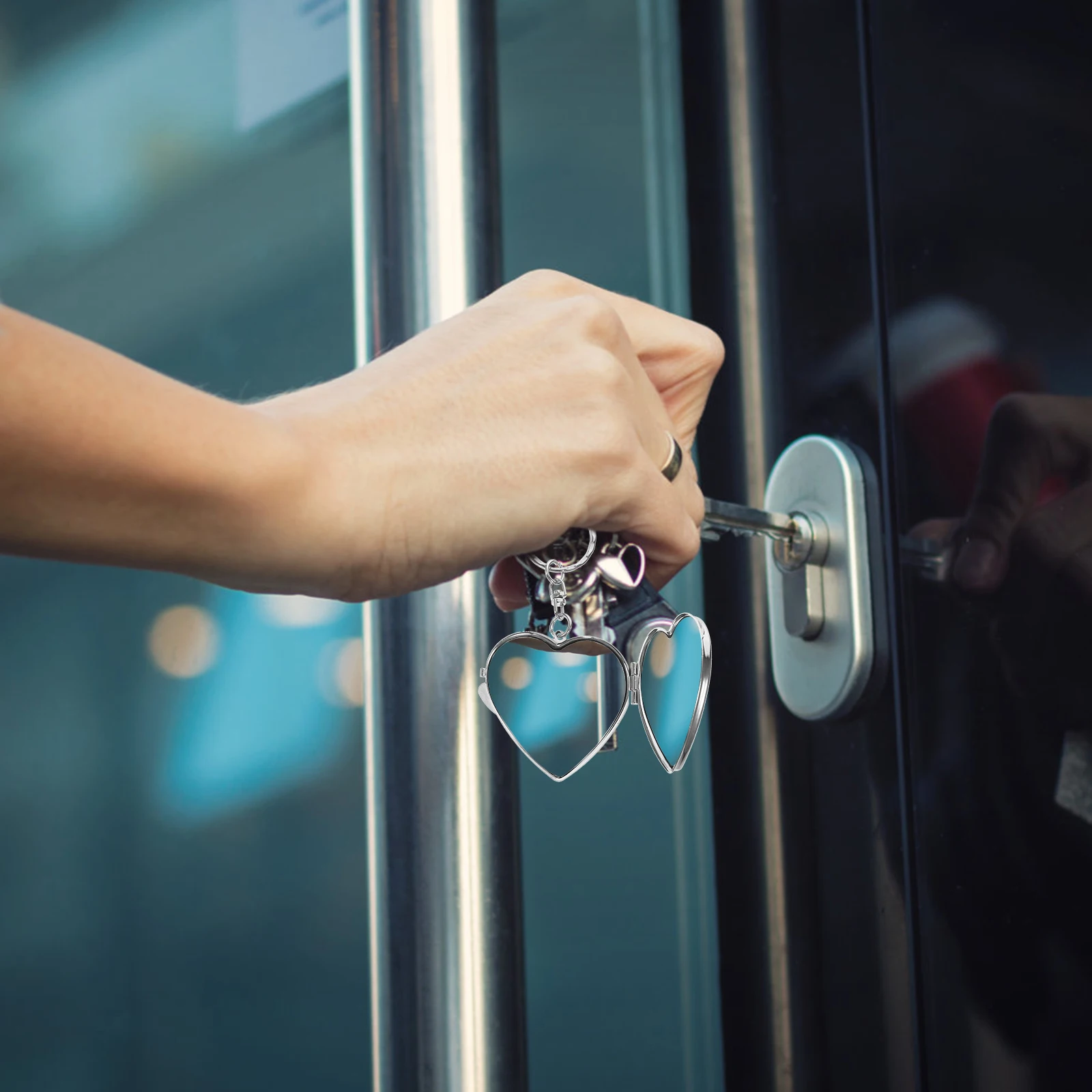 Espelho de metal em forma de coração compacto h realizado leve viagem pequeno bolso vaidade para mulher bolsa portátil verificação de maquiagem