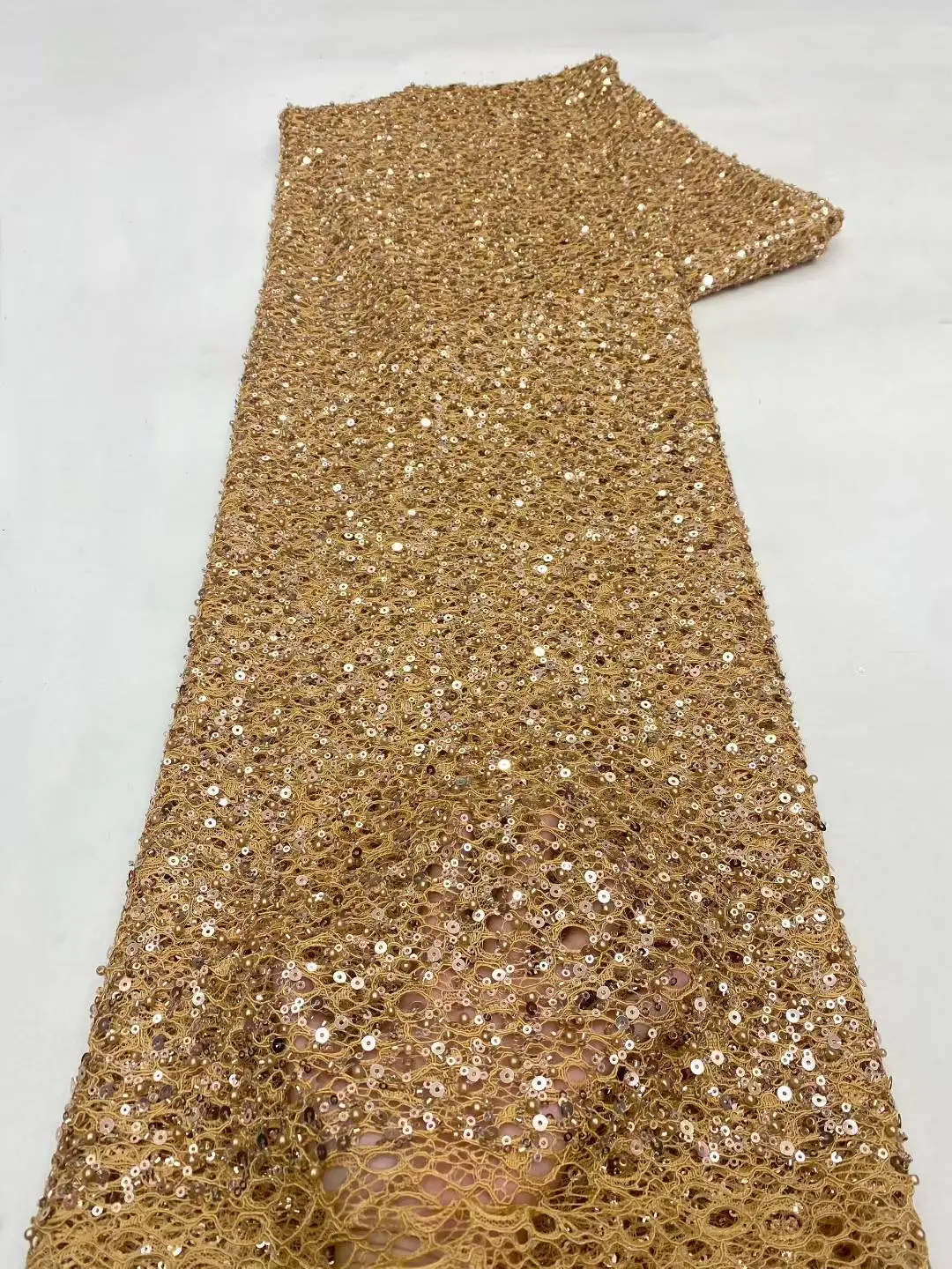 Tessuto di pizzo con perline di paillettes africane di lusso 2025 Sposo di alta qualità Matrimonio nigeriano Ricamo da sposa Tulle francese Cucito