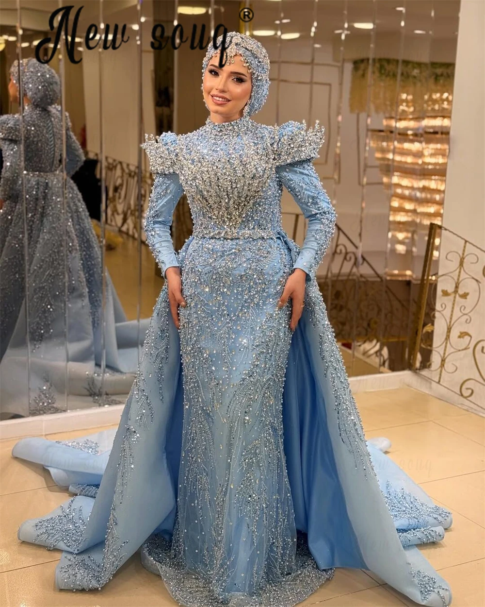 Hellblaues muslimisches Abendkleid, Stehkragen, lange Ärmel, Hochzeits- und Empfangskleid, Kristalle, Anlasskleid, individueller Abschlussball aus dem Nahen Osten