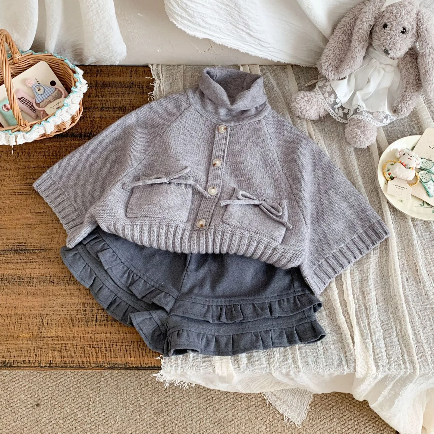 Girls Outerwear Spring and Autumn 2025 New Style Children Sweet Bow Cape Sweater Girls Baby Bow Cardigan Top