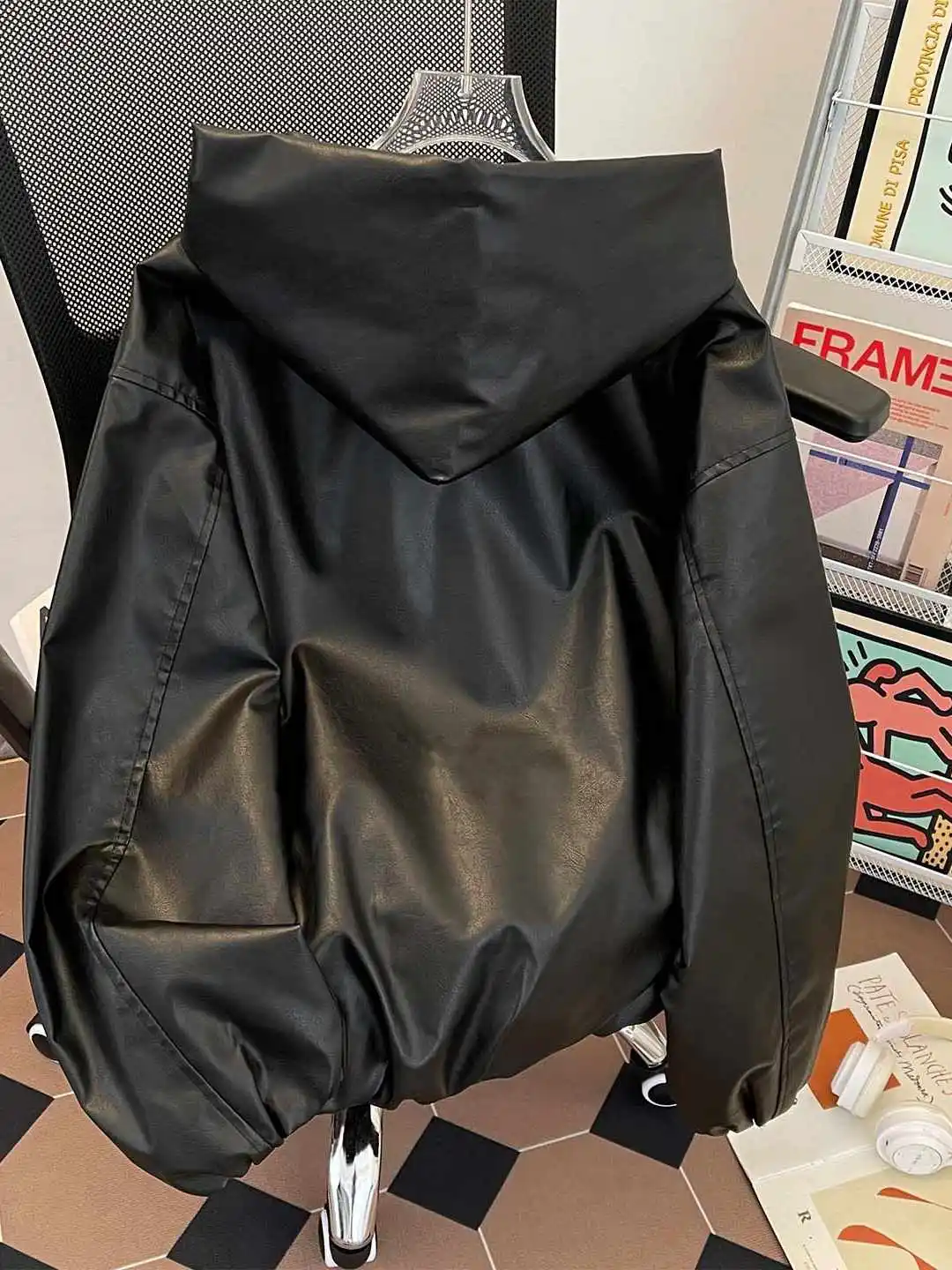 سترة نسائية بغطاء للرأس على الطراز القوطي الأسود سترة جلدية معطف عتيق للمراهقين Y2k ملابس خارجية كبيرة الحجم موستانج ملابس 2000s لخريف 2025