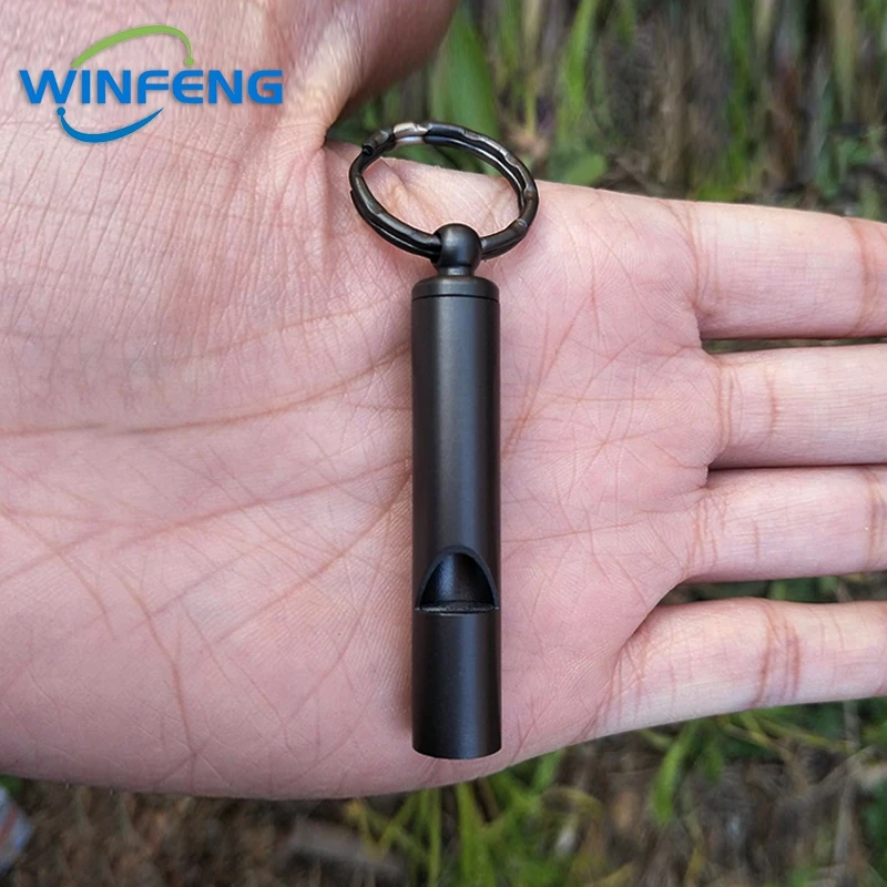 Sifflet d'urgence en acier inoxydable, porte-clés de sécurité ultraléger, fournitures de survie en plein air, randonnée et camping, haute qualité