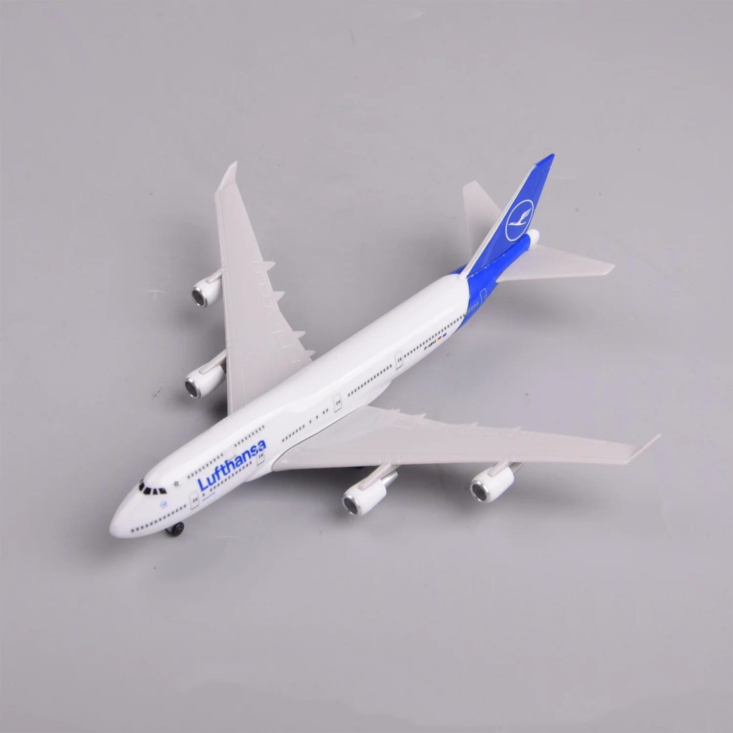 

20cm ABS Plastic Model Airplanes B747-400 Lufthansa Airways Diecast 1/300 Scale Aircraft Collectible Miniature Toy Assemble Gift
