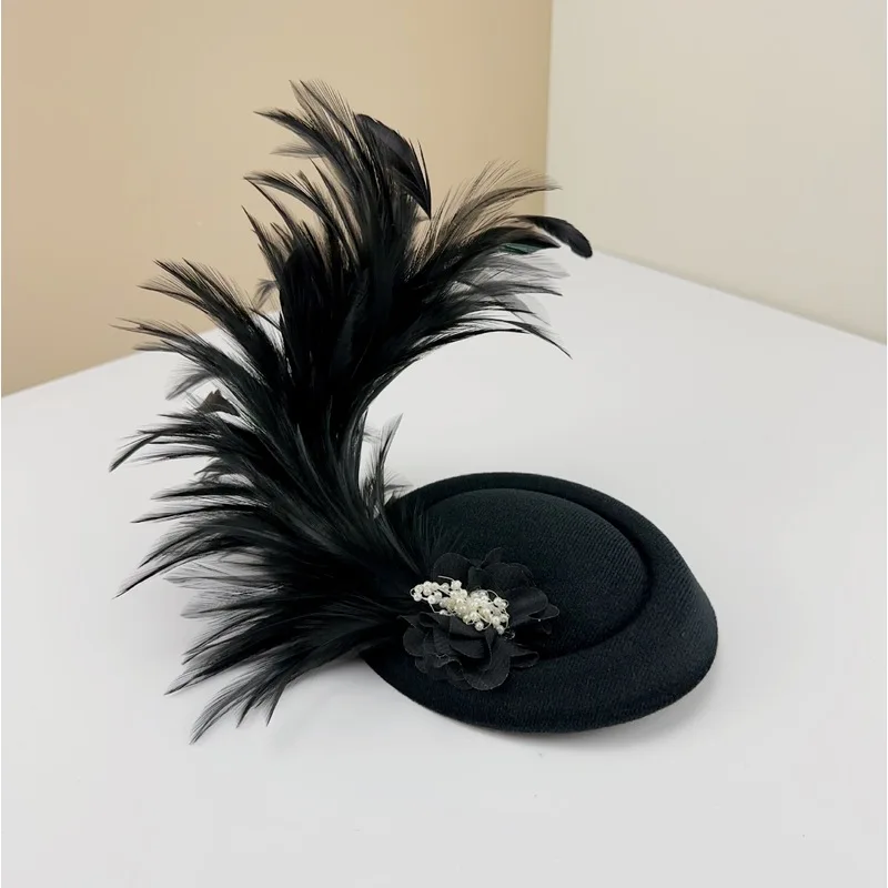 Exaggerated Vintage British Fascinator Hat Large Feather Mesh Veil Socialite Banquet Hair Accessory Bridal Qipao Round Hat