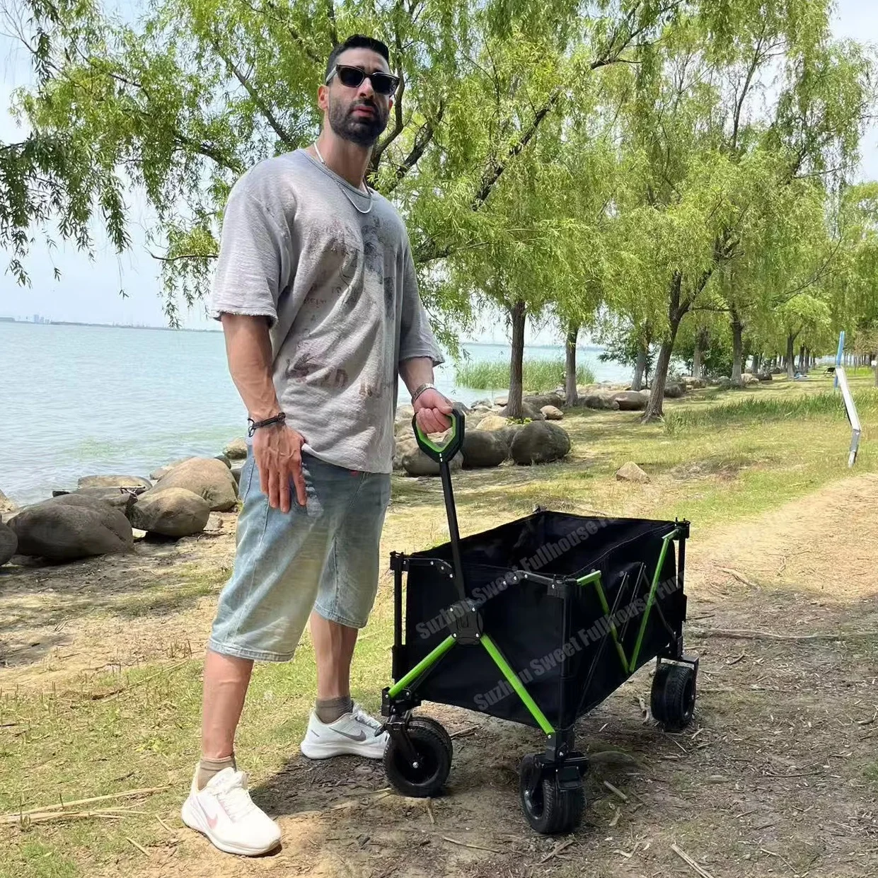 

2025 Large Heavy Duty Collapsible Compact Outdoor Portable Garden Folding Beach Wagon Camping Folding Wagon Cart