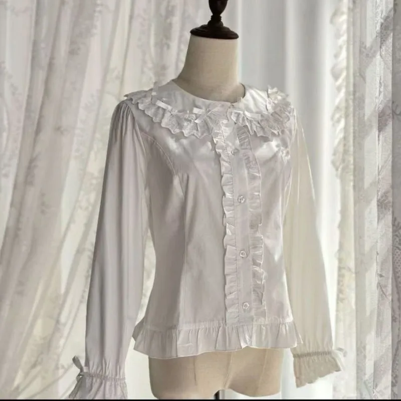 

Женские японские рубашки в стиле кавай лолита, винтажные милые блузки с бантом, кружевом и оборками, воротником Питер Пэн, с длинными рукавами, для девочек, нежные топы-блузы