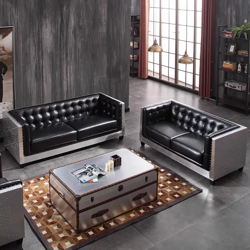 

Американский диван в индустриальном стиле, персонализированный, в стиле ретро, для небольших квартир, с алюминиевым каркасом, кожаный, модель для демонстрационной комнаты/бара