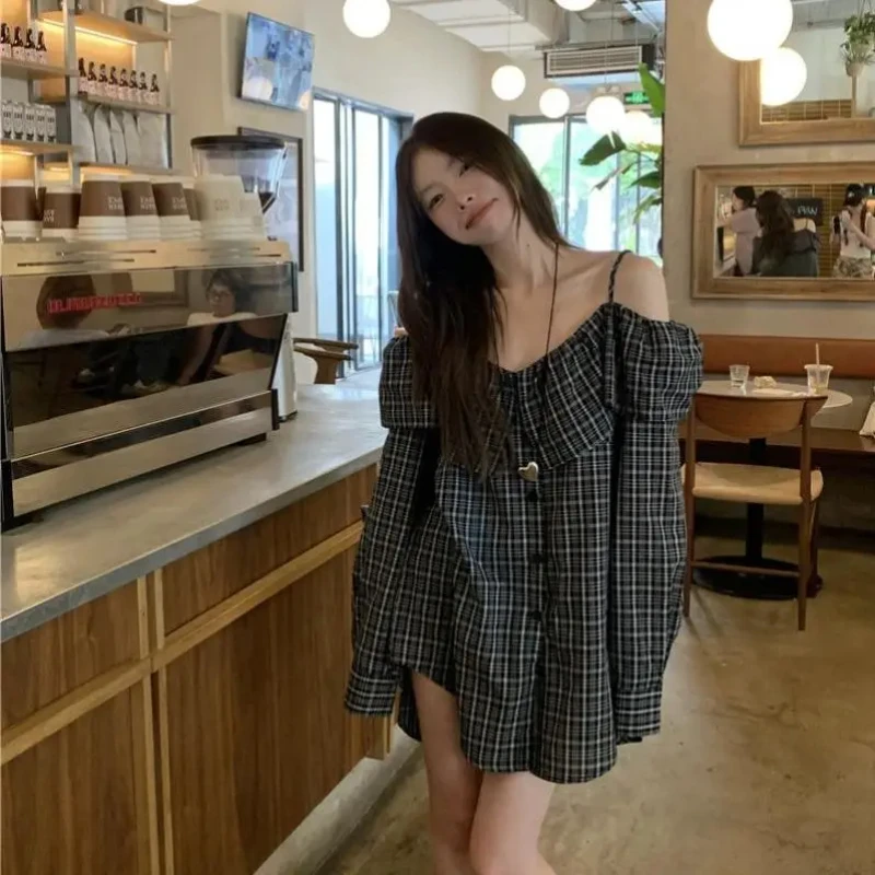 

Модная клетчатая рубашка с разрезом на шее и рюшами, женская осенняя свободная рубашка с длинными рукавами и грудью, винтажная шикарная универсальная блузка