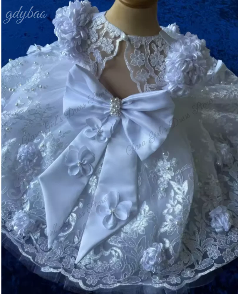 jolie-robe-de-bapteme-en-dentelle-blanche-avec-capuche-pour-bebes-filles-adaptee-aux-fetes-anniversaires-et-mariages-pour-filles-a-fleurs